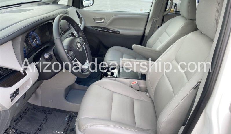 2020 Toyota Sienna XLE Premium full
