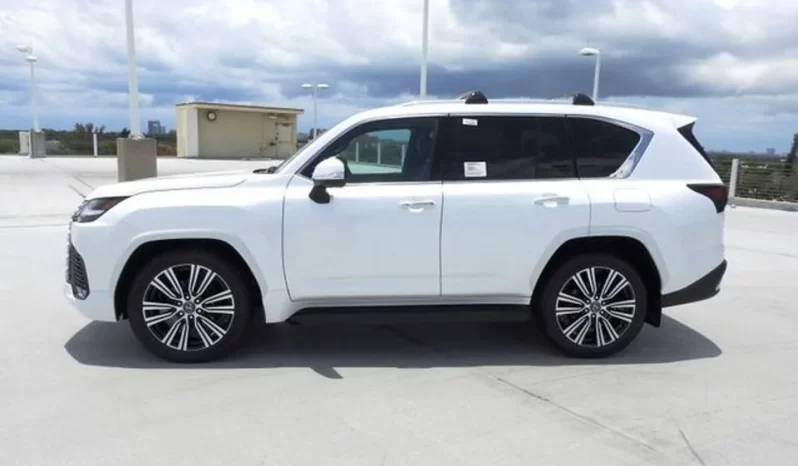 2022 Lexus LX 600 full