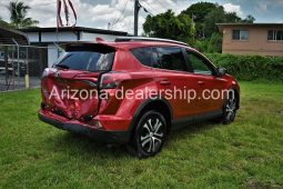 2017 LE Used 2.5L I4 16V Automatic FWD SUV full