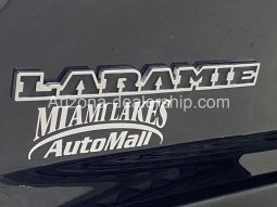 2022 Ram 1500 Laramie 3850 Miles Diamond Black Crystal Pearlcoat 4D Crew Cab HEM full
