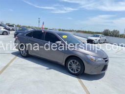 2017 TOYOTA CAMRY SE full