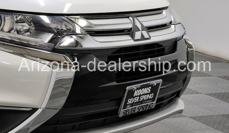 2016 Mitsubishi Outlander SE full