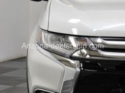 2016 Mitsubishi Outlander SE full