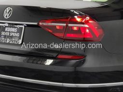 2018 Volkswagen Passat 2.0T SE full