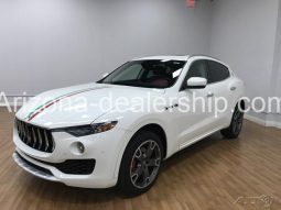 2017 Maserati Levante full