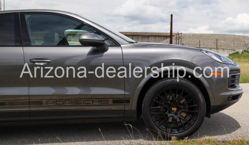 2020 Porsche Cayenne Coupe full