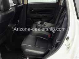 2016 Mitsubishi Outlander SE full