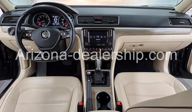 2018 Volkswagen Passat 2.0T SE full