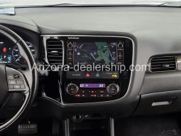 2016 Mitsubishi Outlander SE full