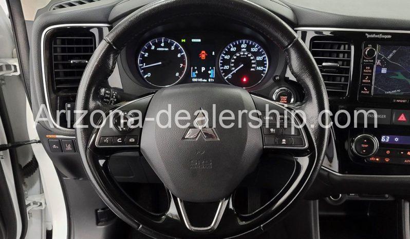 2016 Mitsubishi Outlander SE full