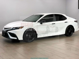 2021 Toyota Camry SE Nightshade 4dr Sedan full