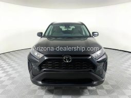 2020 Toyota RAV4 LE full