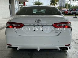 2019 Toyota Camry SE full