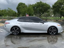 2018 Toyota Camry XSE full