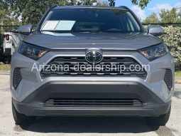 2019 Toyota RAV4 LE full