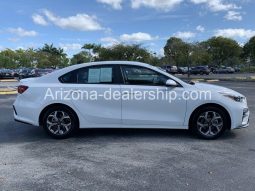 2019 Kia Forte LXS full