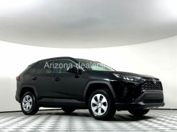 2020 Toyota RAV4 LE full