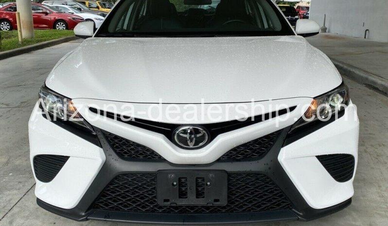 2019 Toyota Camry SE full