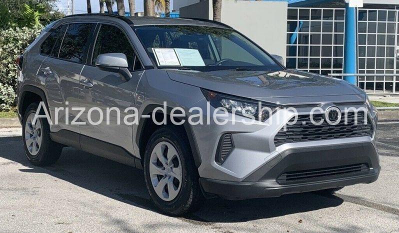 2019 Toyota RAV4 LE full