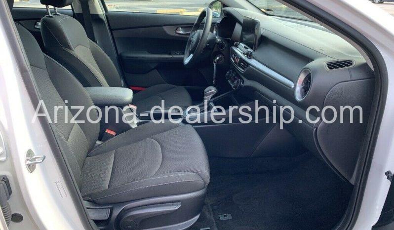 2019 Kia Forte LXS full