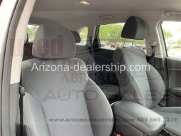 2019 Kia Sorento LX full