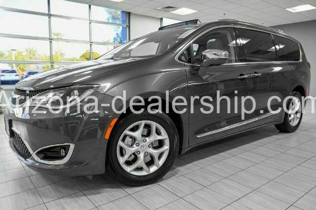 2020 Chrysler Pacifica Limited full