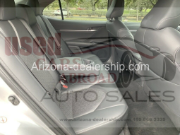 2018 Toyota Camry XSE full