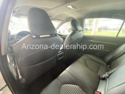 2019 Toyota Camry SE full