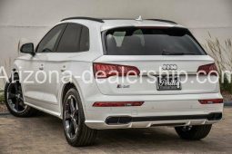 2019 Audi SQ5 Prestige S-SportBlack Optic Pkg full