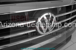 2019 Volkswagen Jetta R-Line full