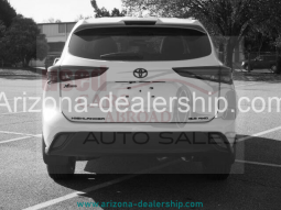 2021 Toyota Highlander XLE full