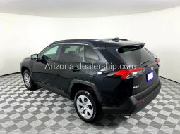 2020 Toyota RAV4 LE full