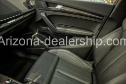 2019 Audi SQ5 Prestige S-SportBlack Optic Pkg full