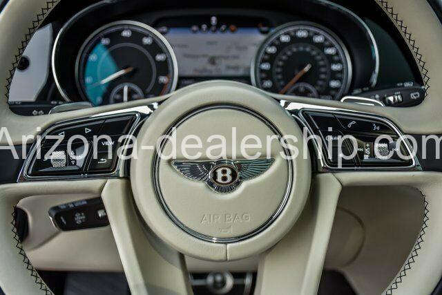 2019 Bentley Bentayga V8 Mulliner full