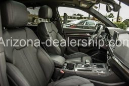 2019 Audi SQ5 Prestige S-SportBlack Optic Pkg full