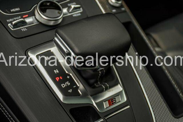 2019 Audi SQ5 Prestige S-SportBlack Optic Pkg full