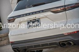 2019 Porsche Cayenne S Premium full