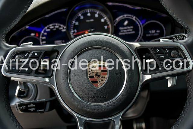 2019 Porsche Cayenne S Premium full