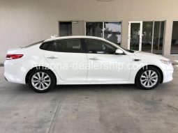 2018 Kia Optima Snow White Pearl LX full