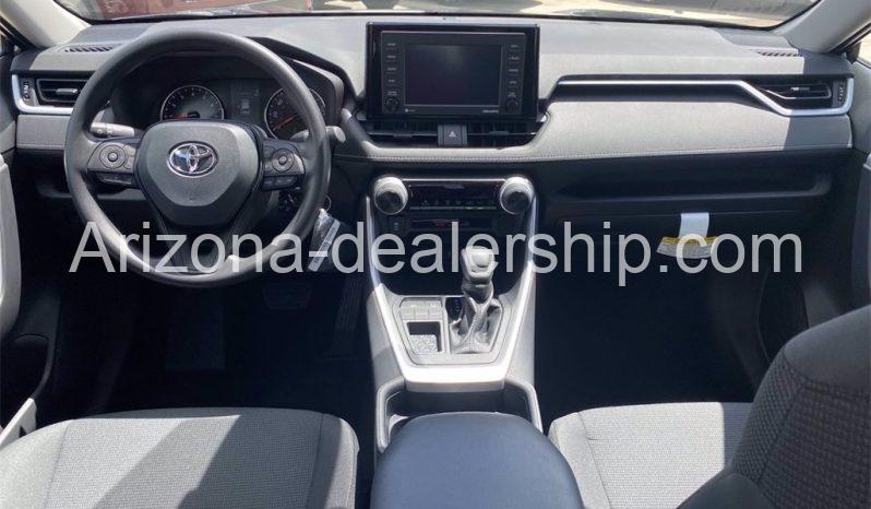 2021 Toyota RAV4 LE FWD 4D full