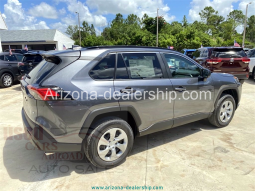 2021 Toyota RAV4 LE FWD 4D full