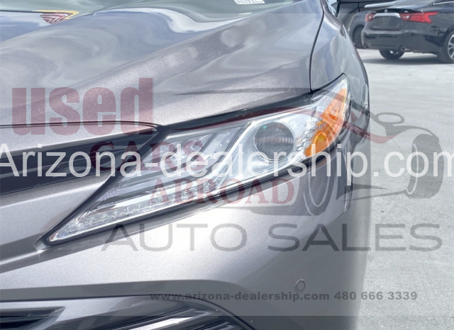2018 TOYOTA CAMRY XLE full
