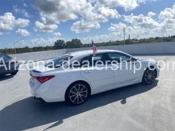 2019 TOYOTA AVALON XSE full