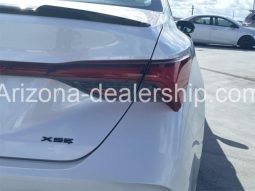 2019 TOYOTA AVALON XSE full