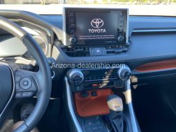 2020 Toyota RAV4 Adventure full