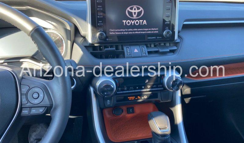 2020 Toyota RAV4 Adventure full