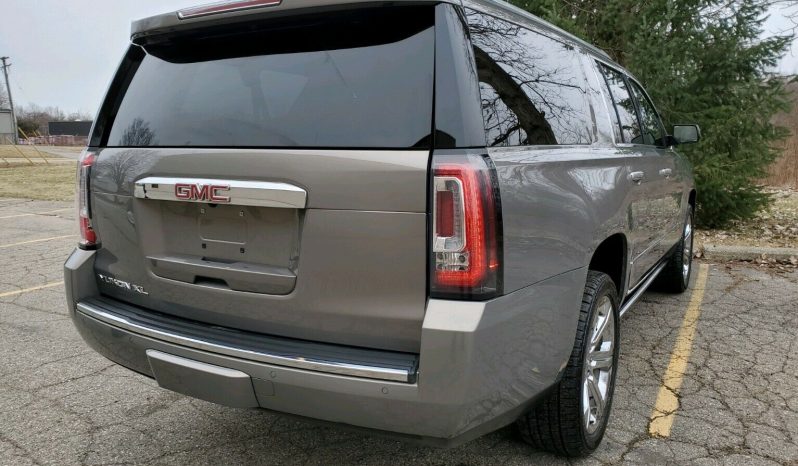 2019 GMC Yukon XL Denali full