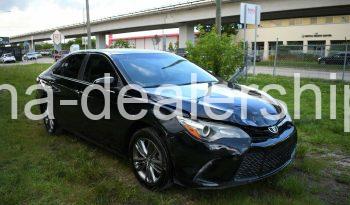 2016 Toyota Camry XLE full
