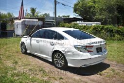 2019 Honda Accord Touring full