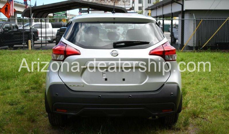 2020 Nissan Kicks S full